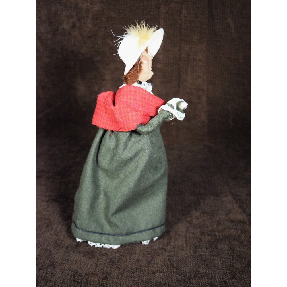Byers' Choice Vtg 1993 Lady Carolor Figurine Green Dress Red Shawl Christmas - Picture 10 of 15